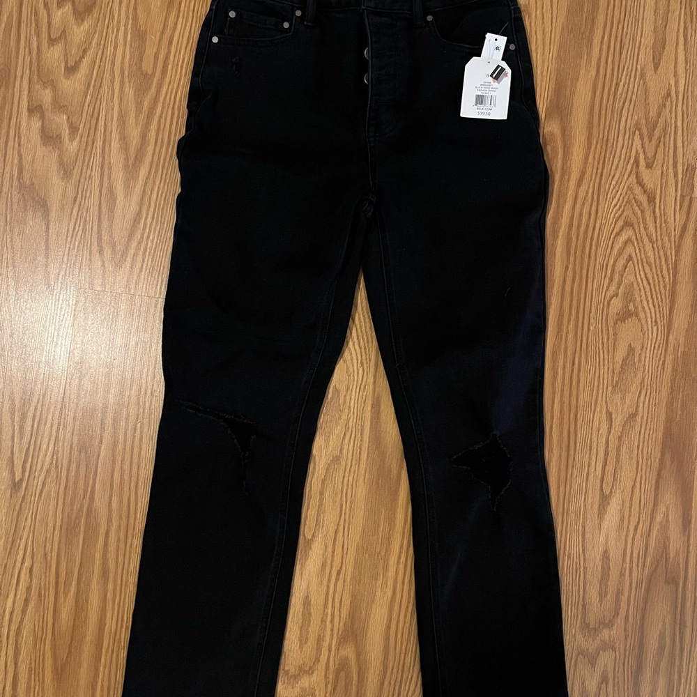 Wonderly Women’s Cropped Straight Destructed Jeans